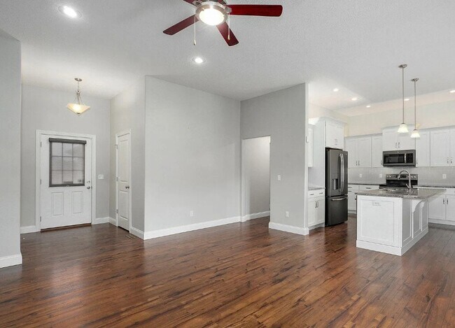 Foto del edificio - 308 W Arlington Dr