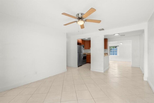 Foto del edificio - 4356 SW 50th St