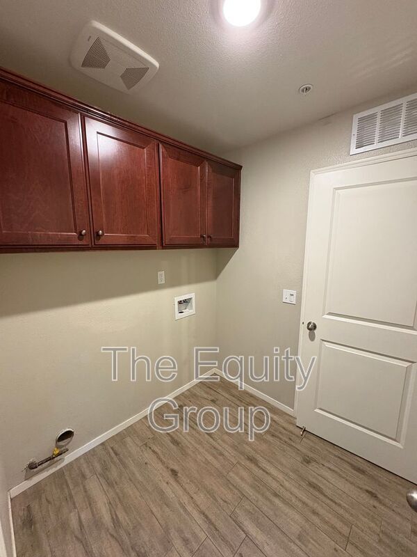 Foto del edificio - 2128 N Highland St