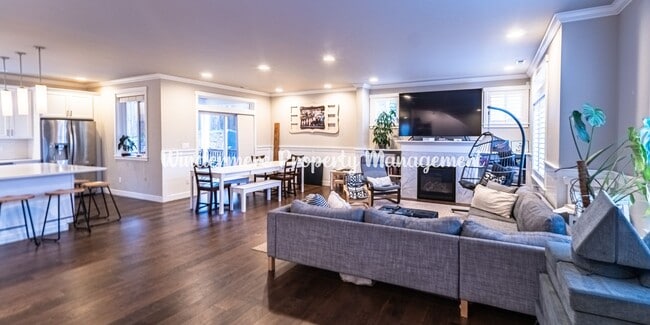 Building Photo - Stunning and Spacious 4-Bedroom in CK area