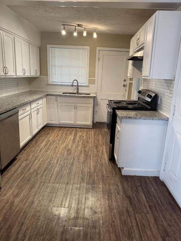 Foto del edificio - 4170 Plaza St