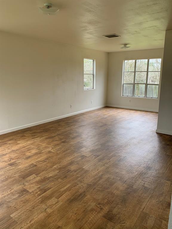 Building Photo - 516 San Saba St