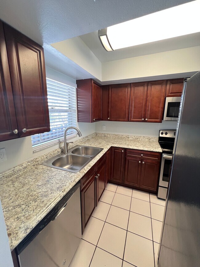 Foto del edificio - Artisan Cove Apartments