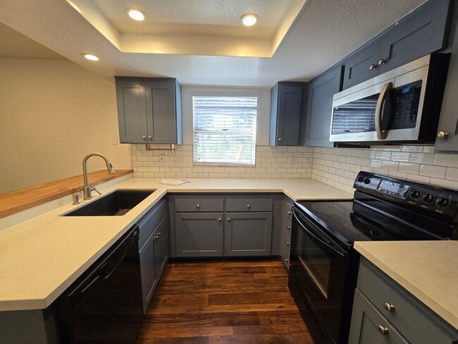 Building Photo - Upgraded 1 bed/ 1 bath Condo in East Orang...