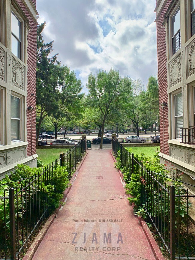 Building Photo - 263 Eastern Pkwy