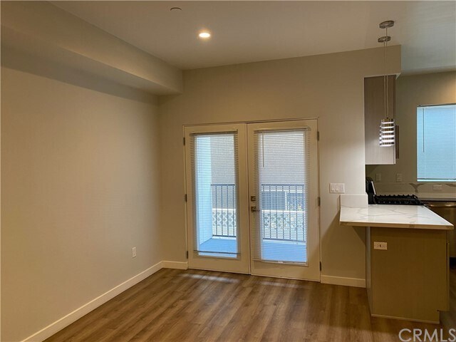 Building Photo - 22425 Del Valle St