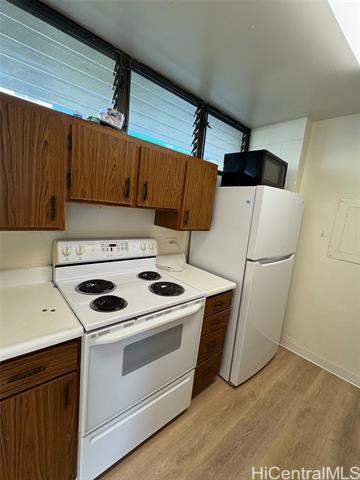 Building Photo - 1040 Kinau St