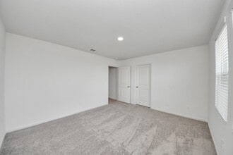 Building Photo - 10318 Malta Trce Dr