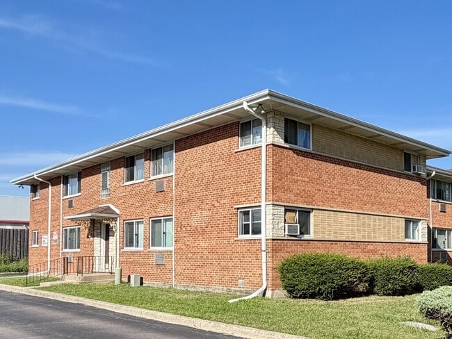 Building Photo - 1422 Carol St