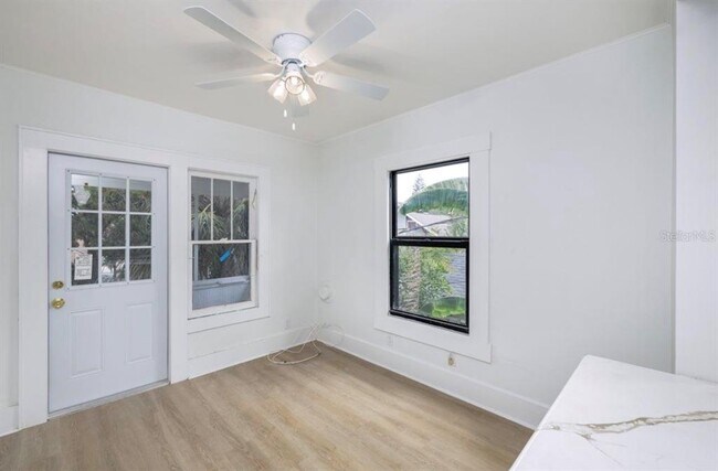 Foto del edificio - 622 7th Ave N