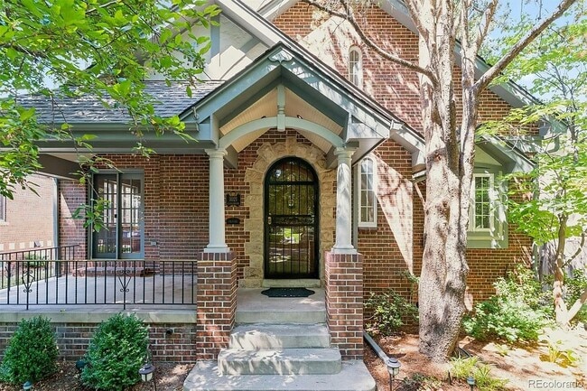 Building Photo - 1021 S Columbine St