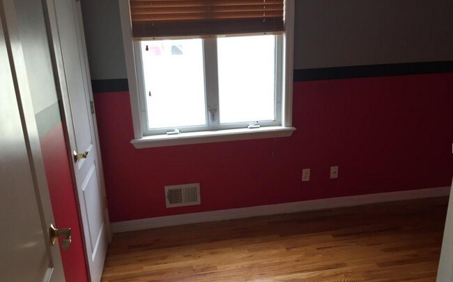 Bedroom #2 - 129 Alberta Ave