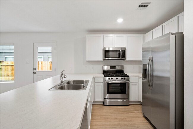 Foto del edificio - 104 Pine Bend Ct