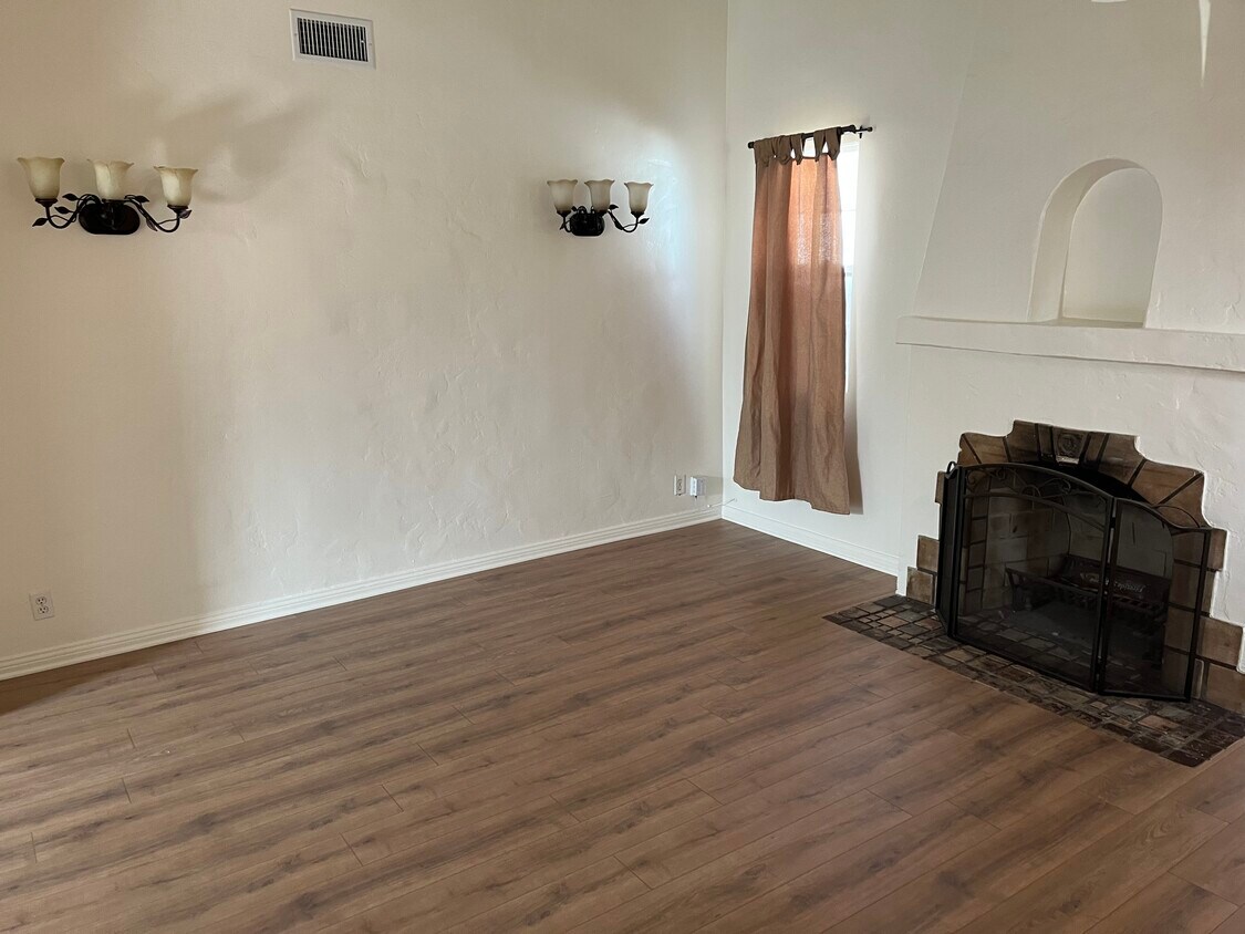 Foto del edificio - 1511 Cochran Ave