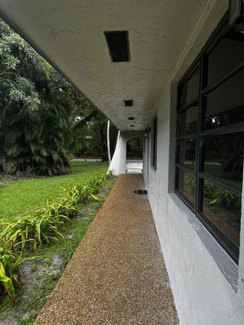 Foto del edificio - 1871 Forest Ave