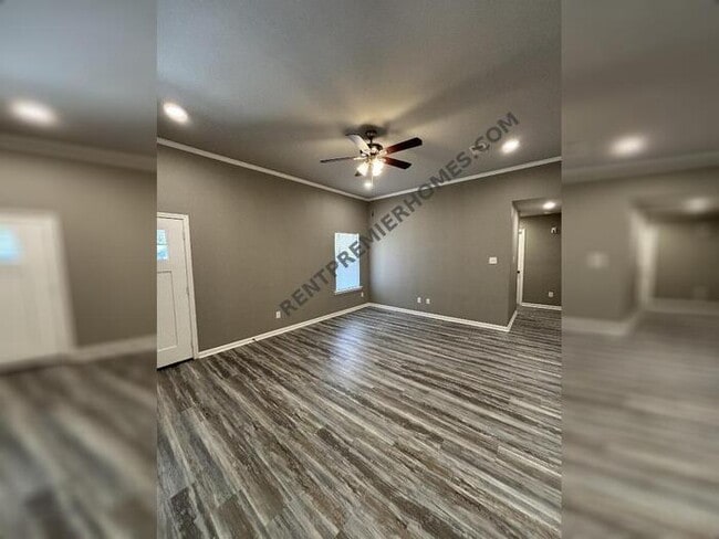 Building Photo - 60 Buena Vis Dr