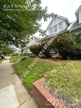 Building Photo - 854 E Rittenhouse St