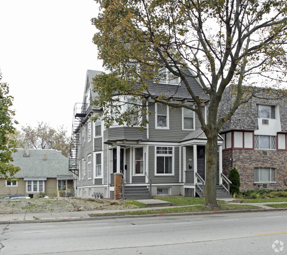 Building Photo - 2505 N Oakland Ave