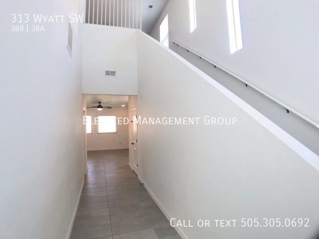 Foto del edificio - 313 Wyatt Ave SW