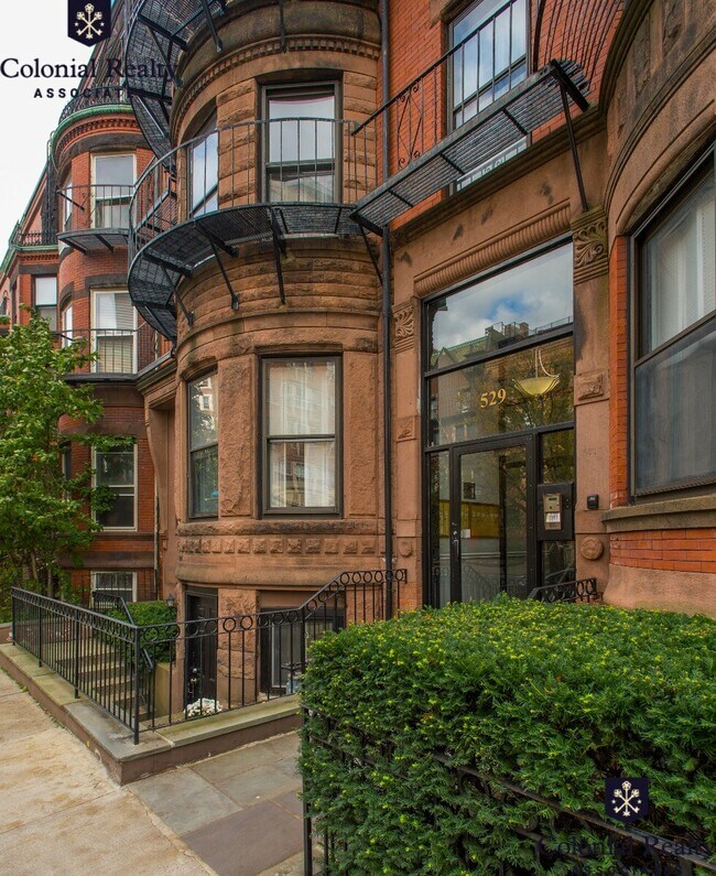 Foto del edificio - 529 Beacon St