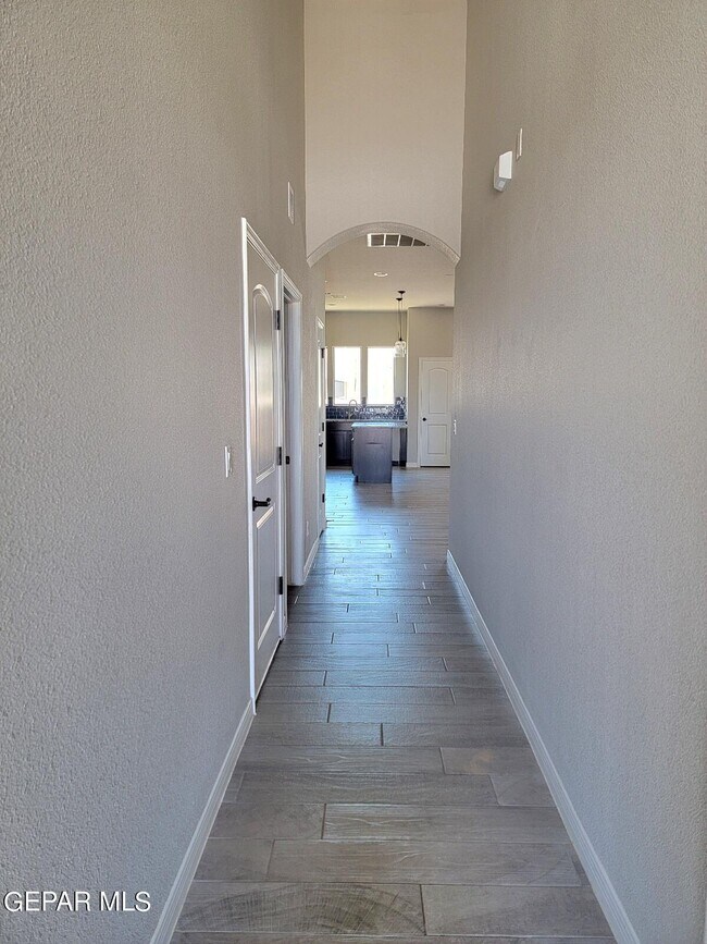 Foto del edificio - 15173 Method Ave