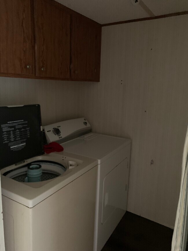 Foto del edificio - 234 Raines Tavern Rd