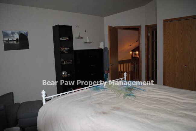 Building Photo - Great Mountain Home in Evergreen!!