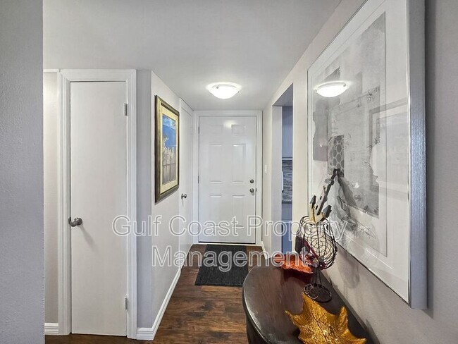 Foto del edificio - 3917 Lake Bayshore Dr