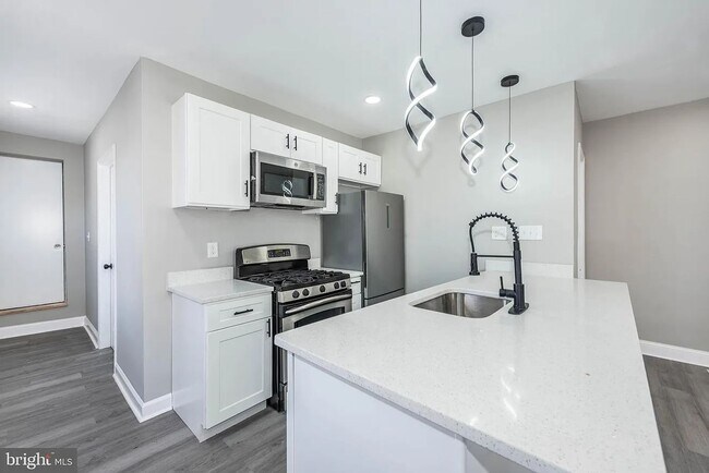 Foto del edificio - 3300 Ravenwood Ave