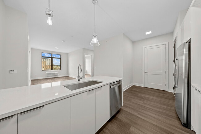 Building Photo - The Marq North