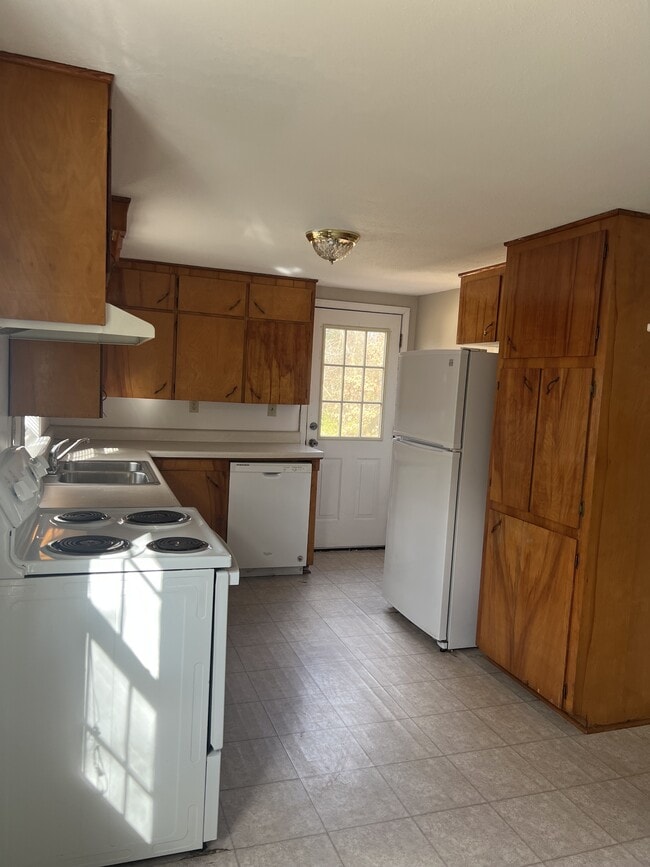 Foto del edificio - 805 Ray Rd