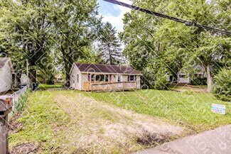Building Photo - 4305 W Garver Dr