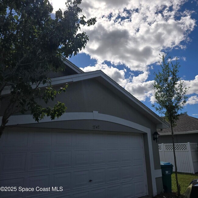 Foto del edificio - 7747 Greenboro Dr