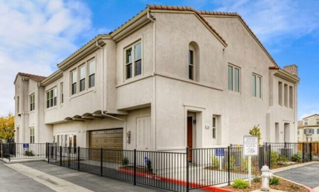 Photo - 5301 E Commerce Way Apartment