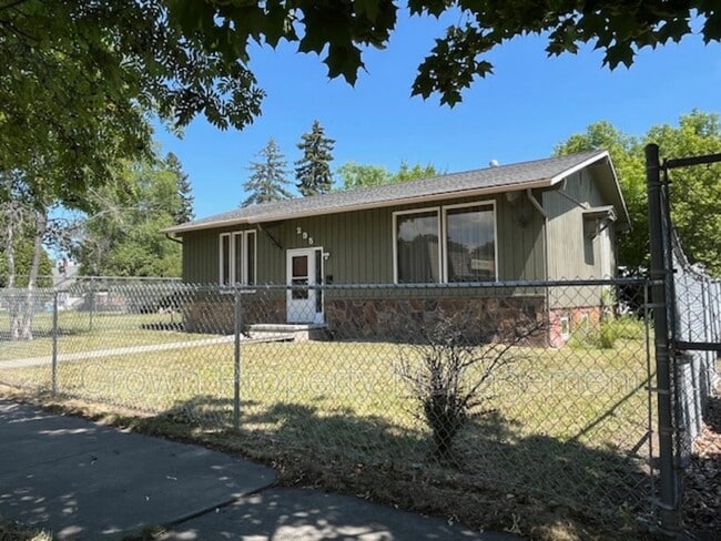 Foto del edificio - 295 4th Ave W N