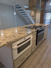 Building Photo - 2503 McCue Rd