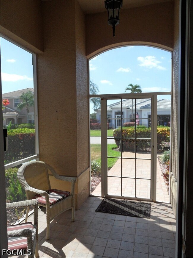 Foto del edificio - 13011 Silver Sands Dr
