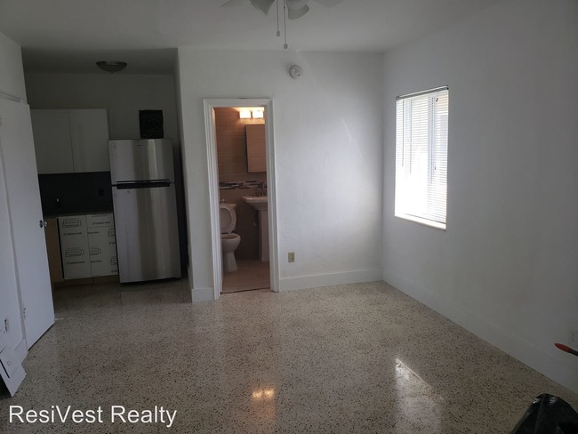 Foto del edificio - 350 SW 15th Rd