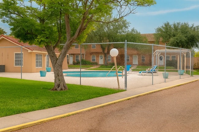 Building Photo - Harligen #5