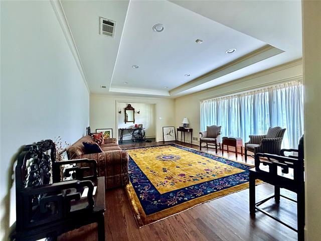 Foto del edificio - 7141 Twin Tree Ln