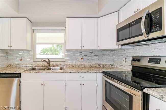 Foto del edificio - 406 SE 8th St