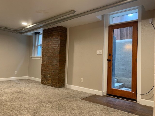 living room - 1300 N Lafayette St