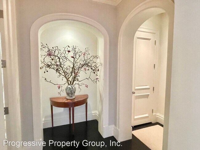 Foto del edificio - 4 br, 4.5 bath House - 3355 Jackson Street
