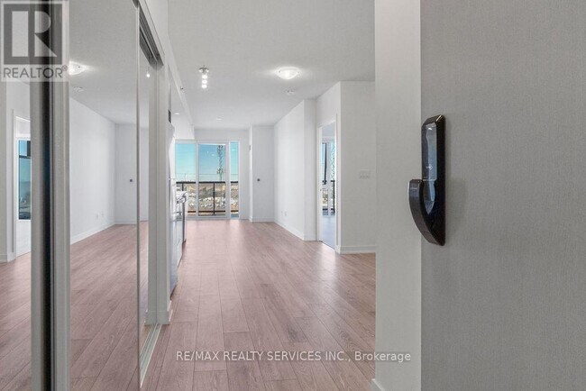 Building Photo - 3200 Dakota Cmn