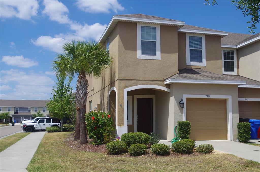 Foto principal - 7089 Towne Lake Rd