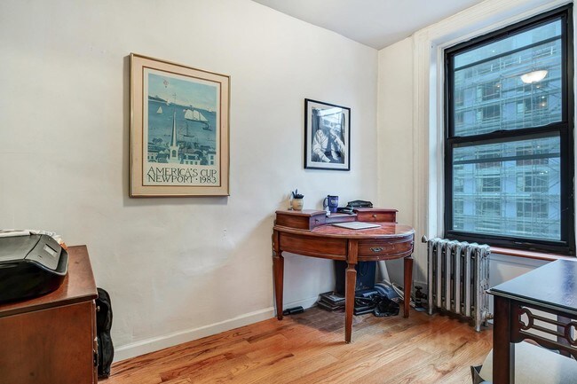 Building Photo - 540 4th Avenue