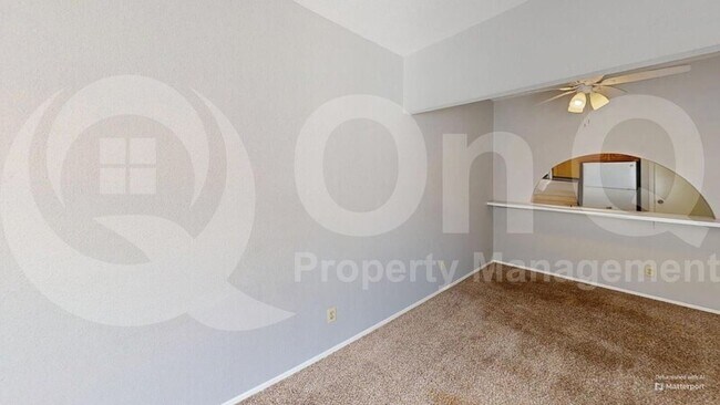 Foto del edificio - 601 W 14th St