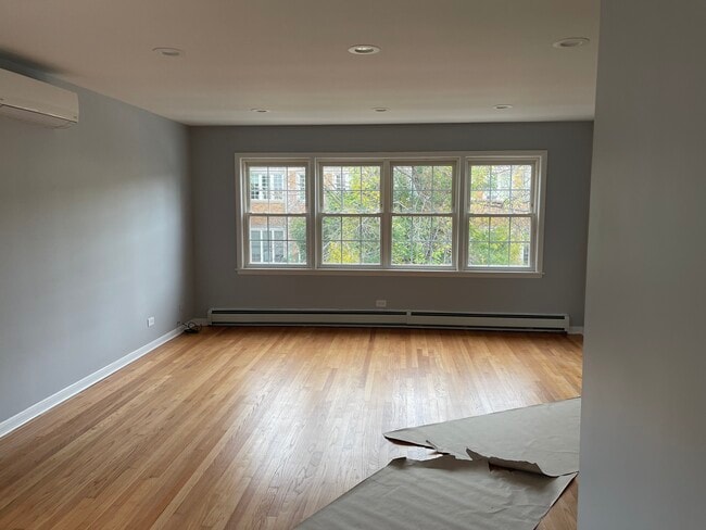 Foto del edificio - 2909 N Austin Ave