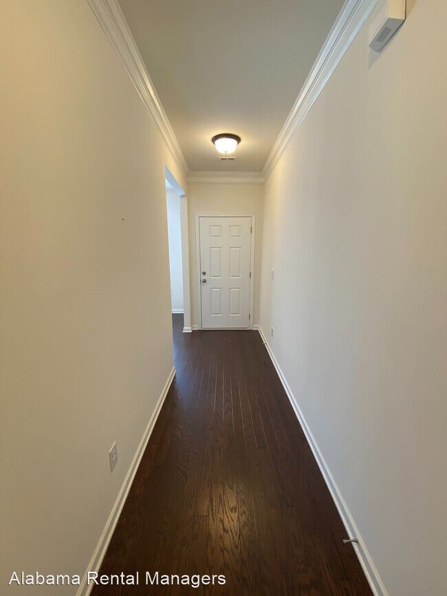 Building Photo - 3 br, 2.5 bath House - 4045 Overlook Circle