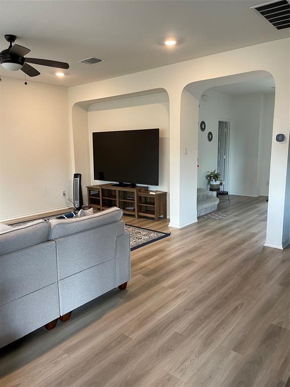 Building Photo - 1537 Sonny Dr